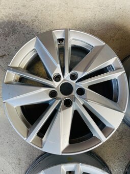 5x112 r17 Škoda - 4
