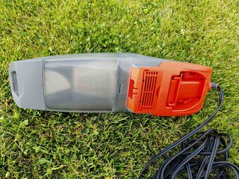 AUTOVYSÁVAČ BLACK&DECKER NA 12V - 4