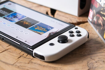 Nintendo Switch OLED + hra - 4