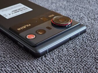 Nubia z80 ultra 1tb - 4