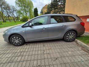 Opel Astra  ST 1.7CDTI - 4