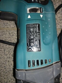 Makita HR2470 Kombinované kladivo SDS-PLUS v kufri - 4