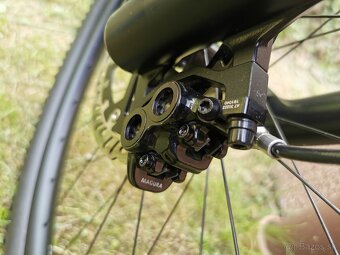 Horsky bicykel celoodpruzeny carbon ram L pneu 29 - 4