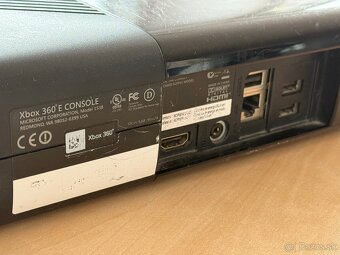 Xbox 360 E model 1538 + Kinect - 4