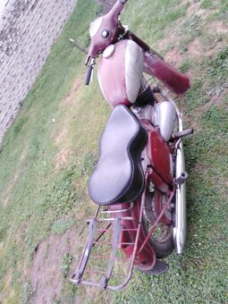 Jawa 250 - 4