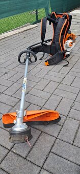Krovinorez Stihl FR410 C-E - 4