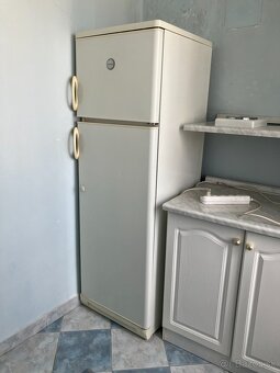 Chladnička s mrazničkou Electrolux - 4