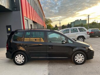 Volkswagen Touran 1.9 TDI 77kW = 7 miest, Bez korozie = - 4