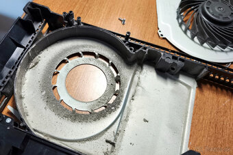 PS4 - Zbavte sa hluku a prehrievania - 4