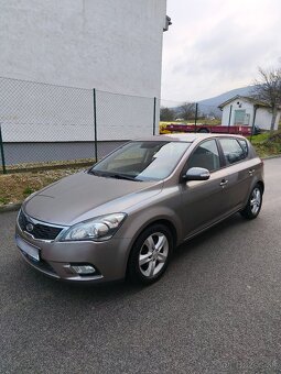 Kia Ceed 1.4 CVVT, Benzín, Kupované na SK, 1.Majitel - 4