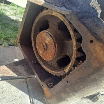 Navyak zo stavebného výťahu. - 4