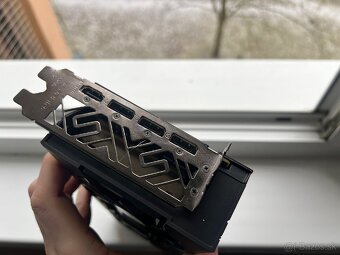 AMD Radeon Vega 56 8gb - 4