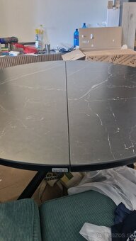 Jedálenský stôl - 4