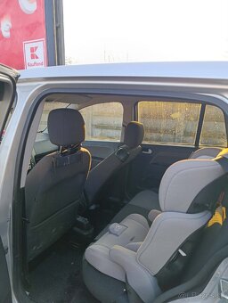 Ford fusion plus - 4