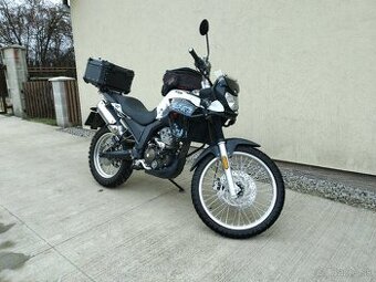 UM DSR Adventure TT 125 - 4