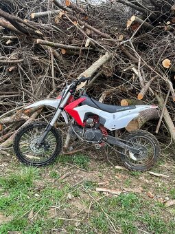 X motos 140 cm³ - 4