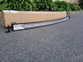 Led rampa 675W - 130cm - ZAOBLENA - uchyty z boku - 4