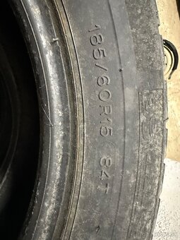 Predám Michelin zimné pneumatiky 185/60/15 - 4