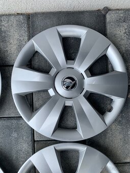 PUKLICE ŠKODA R15 - 4