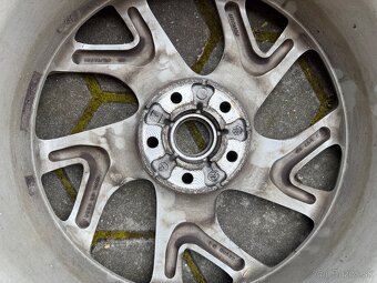 Alu disk 5x114,3 R18 - 4