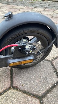 Predám Xiaomi Mi Electric Scooter Pro 2 - 4