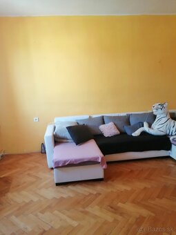 Předám dvoj izbovi byt plus kuchin - 4