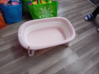 Darujem vanicku, regal dedsky, choditka - 4