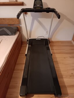 Bežiaci pás - 4
