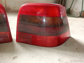 Predám do VW Golf IV predné a zadné svetlá - 4