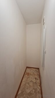 Prenájom jednoizbového bytu - 4
