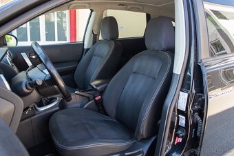Nissan qashqai+2 - 4