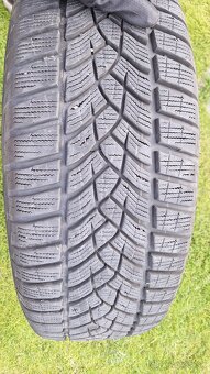 Predám zimné komplety - elektróny Škoda + Goodyear pneu - 4