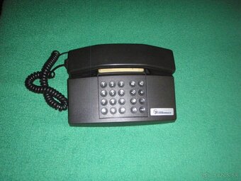 Retro telefony - 4