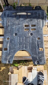 Spodný kryt motora Citroën Peugeot - 4