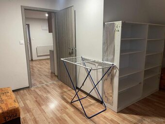 Prenájom 2,5 izbového bytu pri centre TN - 4