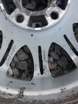 Predam tieto elektrony bmw 17" - 4