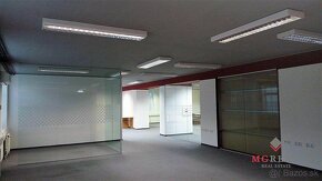 Lukratívne administratívne priestory, open space, flexibilné - 4
