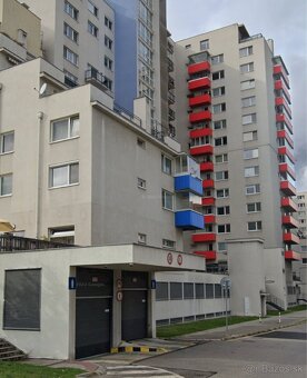 Rezervované : Prenájom státia - Rustika Dúbravka - 4