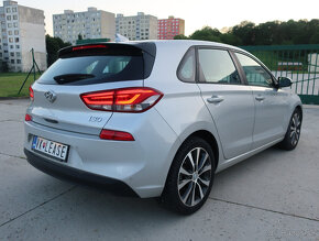 Odstúpim leasing na Hyundai i30 2018, full-LED, navi, kamera - 4