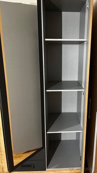 Predám šatníkovú skriňu so zrkadlom - 4