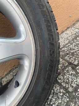 Predám zimné pneumatiky 225/50 R 16 komplet s diskami - 4