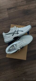 Športový ubor ossr - 4