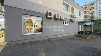Prenájom - Obchodný priestor s 3 výkladmi 280 m², Nitra - 4