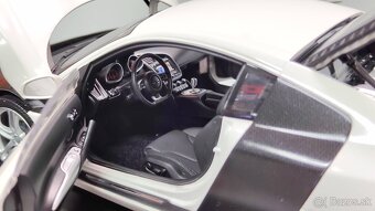 Kyosho Audi R8 biela 1:18 - 4