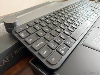 Logitech CRAFT - prémiová bezdrôtová klávesnica - 4