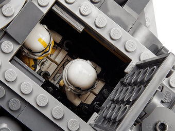 LEGO Star Wars 75311 - 4