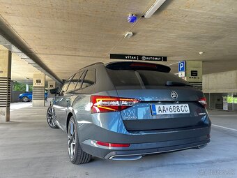 Škoda Superb 2.0 TDI DSG Sportline - 4