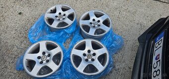 Predam kolesa z volswagen touran 5x112 r15 - 4