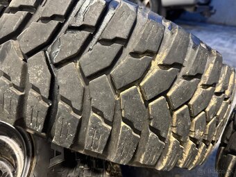 Kolesa Maxxis Trepador 31x10,5 R15 6x139,7 - 4