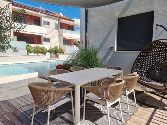 CHORVÁTSKO - Luxusný dom s troma apartmánmi - VODICE - 4